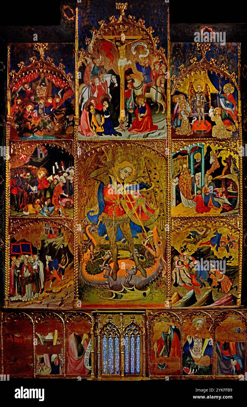 Retaule de Sant Miquel - Altar des heiligen Michael 1416 von Lluis Borrassà 1365-1425 15. Jahrhundert, Girona Fine Art Museum, Spanien, Spanisch, ( St. Michael , besiegend, Satan, Erzengel Michael stehend auf Satans Rücken, mit seinem rechten Fuß, während er einen Speer in der Hand hält, Devel, St. Michael, Erzengel, Verteidiger, der Kirche, Hauptgegner von Satan, und hilft Menschen in der Stunde des Todes, ) Stockfoto