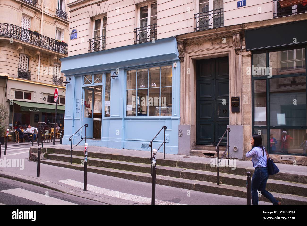 Paris - Le Café Bleu Stockfoto