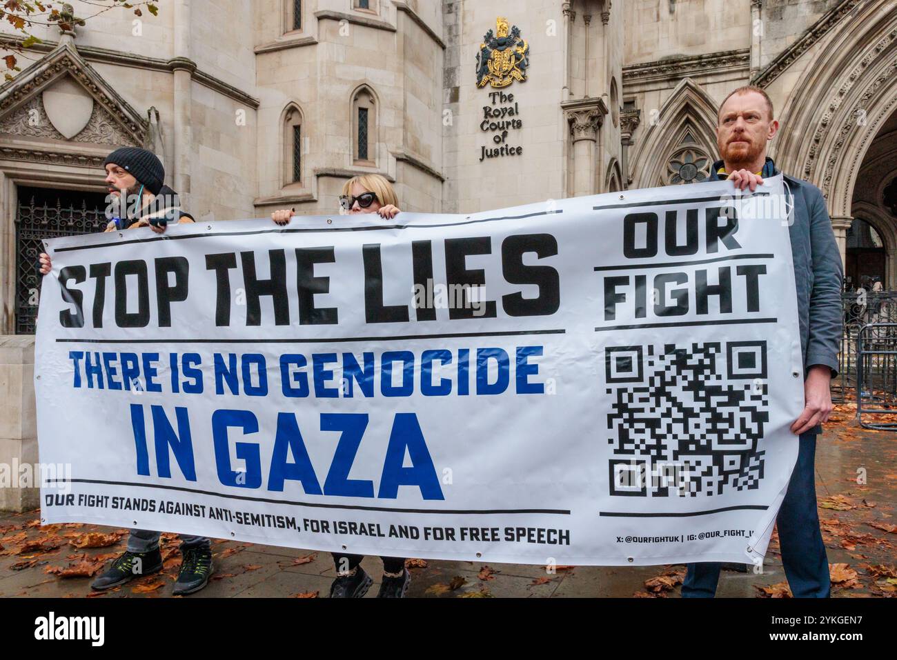 Royal Courts of Justice, London, UK. November 2024. Pro-Israel-Unterstützer von „Our Fight and Stop the Hate“ versammeln sich vor den Königlichen Justizgerichten, um Protest zu bekämpfen Amnesty International und Human Rights Watch vor einer Anhörung in der laufenden rechtlichen Anfechtung durch Al-Haq und das Global Legal Action Network gegen die Genehmigung von Waffenlieferungen an Israel durch Großbritannien. Quelle: Amanda Rose/Alamy Live News Stockfoto