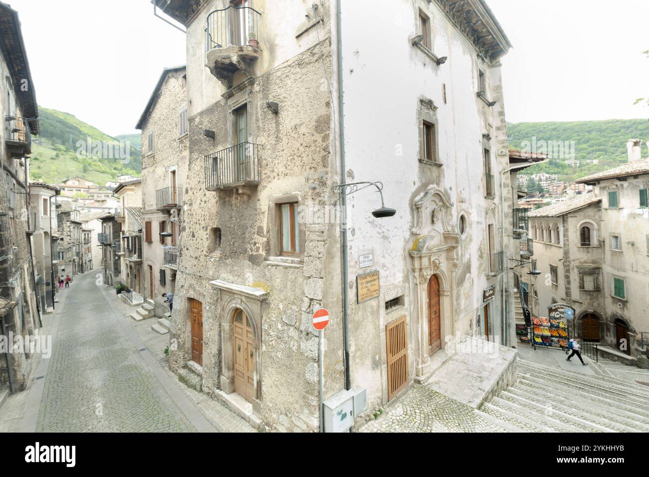 Scanno, Abruzzen. Scanno ist eine italienische Stadt mit 1 782 Einwohnern in der Provinz L’Aquila in den Abruzzen. Italien Stockfoto