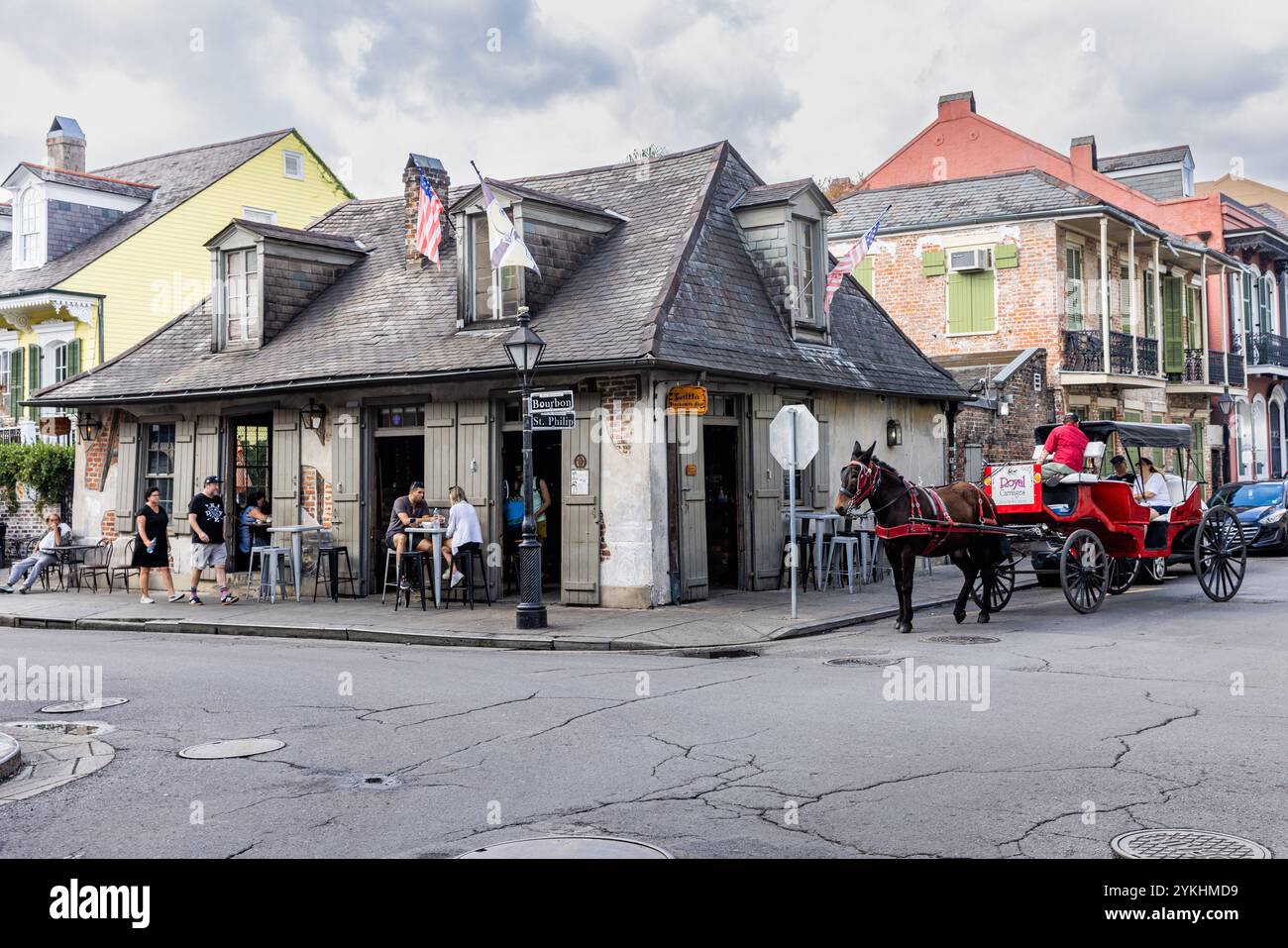 Lafitte's Blacksmith Shop, heute eine Bar, ist eines der ältesten Gebäude im French Quarter in New Orleans, Louisiana. Stockfoto