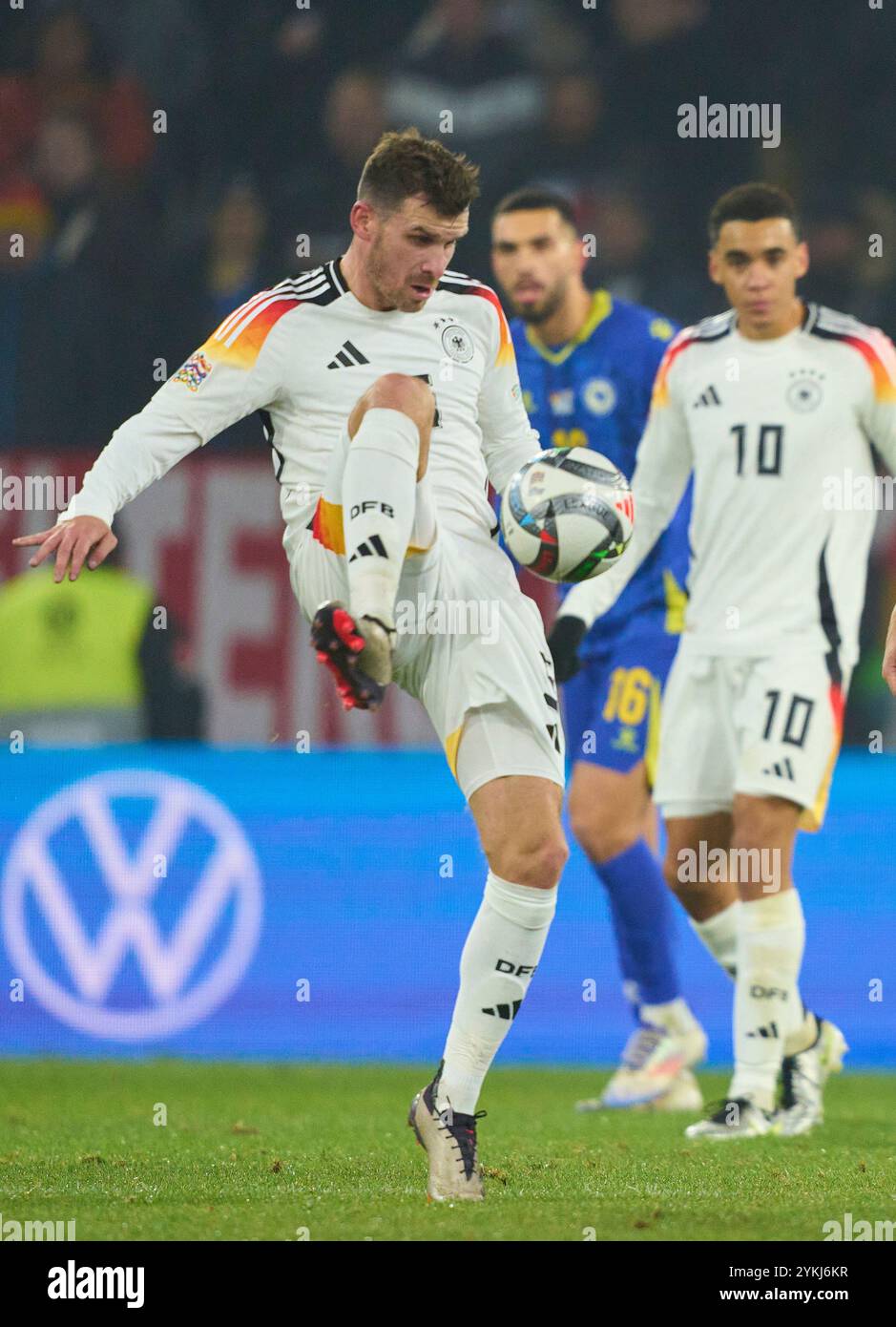 Pascal Gross, DFB 5 in der UEFA Nations League 2024 Spiel DEUTSCHLAND - BOSNIEN HERZEGOWINA 7-0 in der Saison 2024/2025 am 16. November 2024 in Freiburg. Fotograf: Peter Schatz Stockfoto