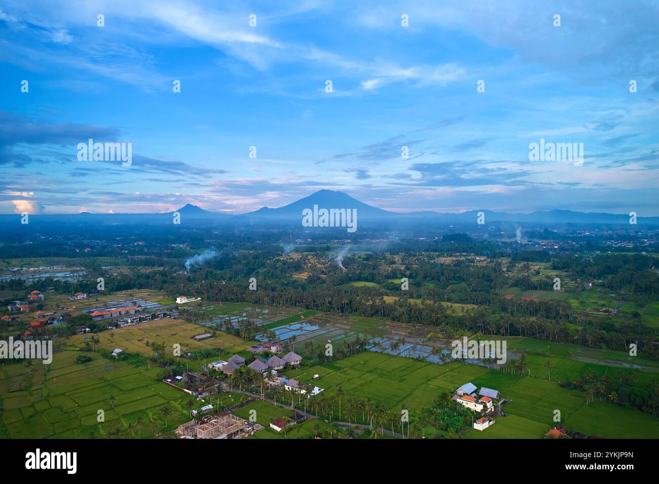 Panorama des Mount Agung und der Reisfelder auf der Insel Bali Stockfoto