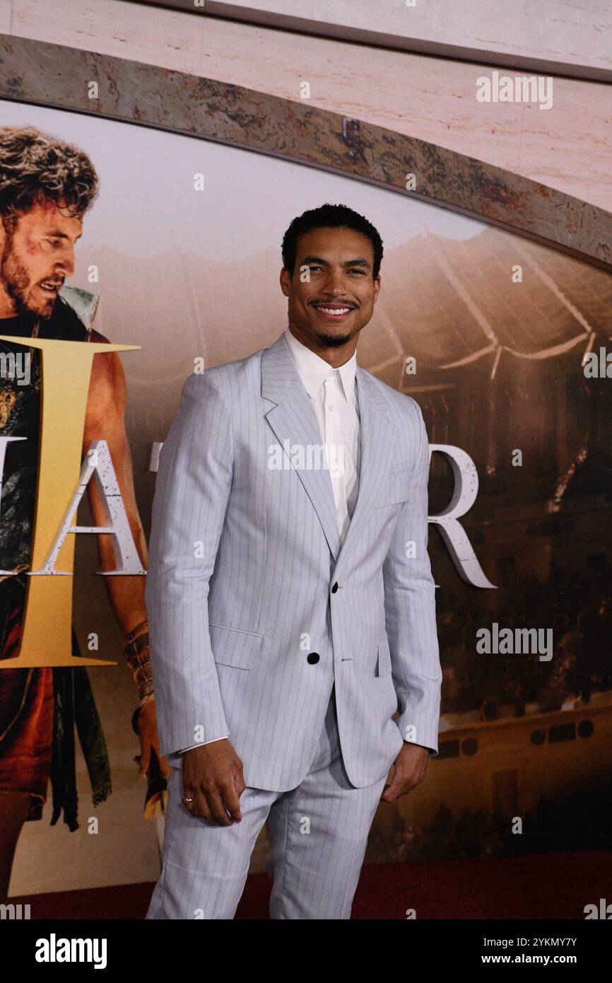 Los Angeles, Kalifornien, USA 18. November 2024 Schauspieler Greg Tarzan Davis besucht Paramount Pictures Gladiator II Los Angeles Premiere im TCL Chinese Theatre am 18. November 2024 in Los Angeles, Kalifornien, USA. Foto: Barry King/Alamy Live News Stockfoto