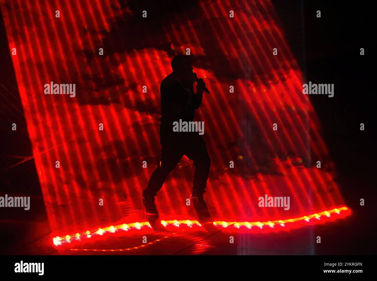 Jay-Z und Kane West spielen in der Gelredome - in the Watch Throne Tour. Arnheim in 2012 Holland. Vvbvanbree fotografie Stockfoto