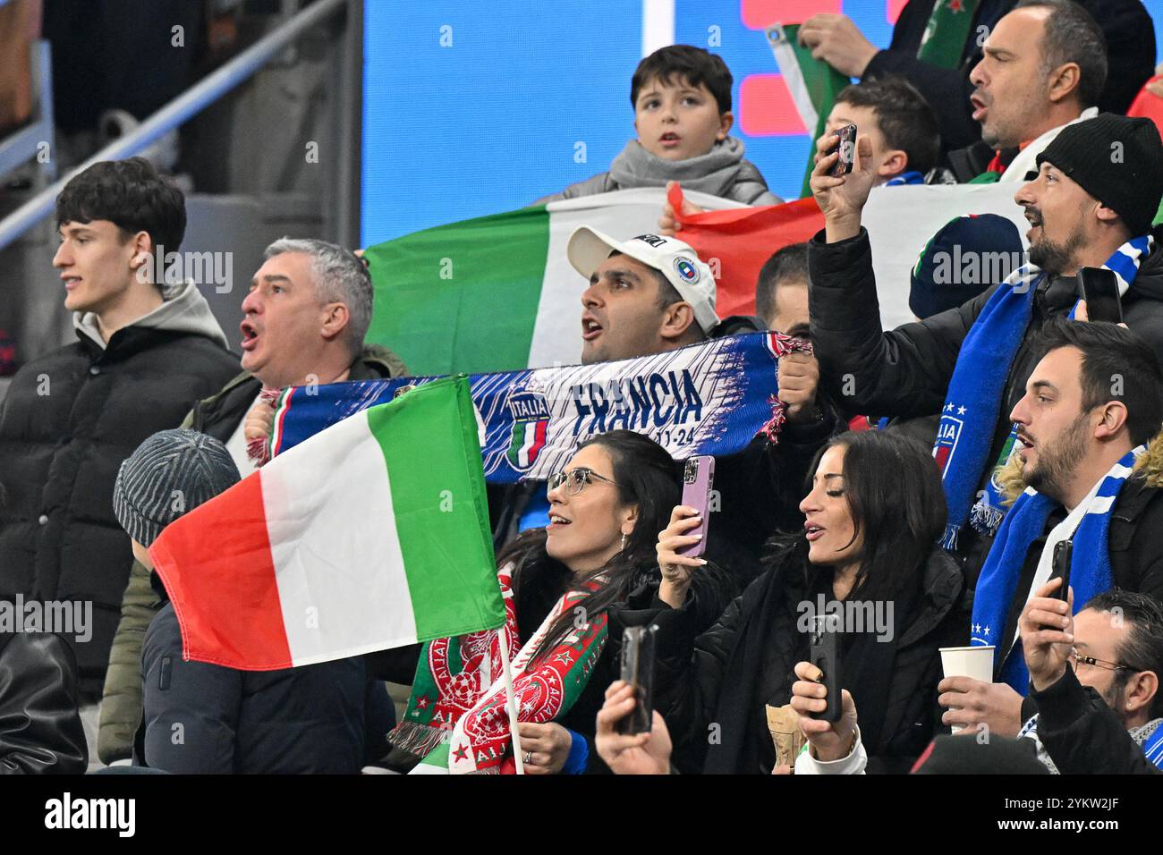 17. November 2024, San Siro Stadium, Mailand, Italien; internationaler Fußball UEFA Nations League, Gruppe 2; Italien gegen Frankreich; Italiens Fans Stockfoto