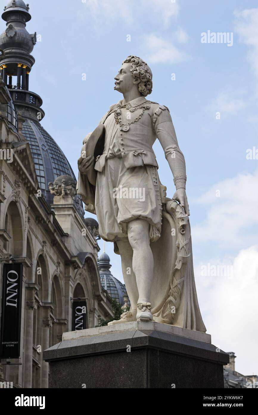 Statue von Antoon van Dyck, berühmtem flämischen Barockmaler, Antwerpen, Flandern, Belgien, Europa Stockfoto