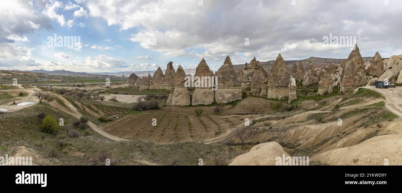 Ein Panoramabild des Sword Valley, Teil des Goreme Historical National Park Stockfoto
