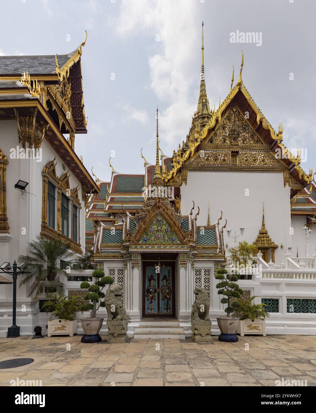 Ein Bild der königlichen Halle von Dusit Maha Prasat am Großen Palast Stockfoto