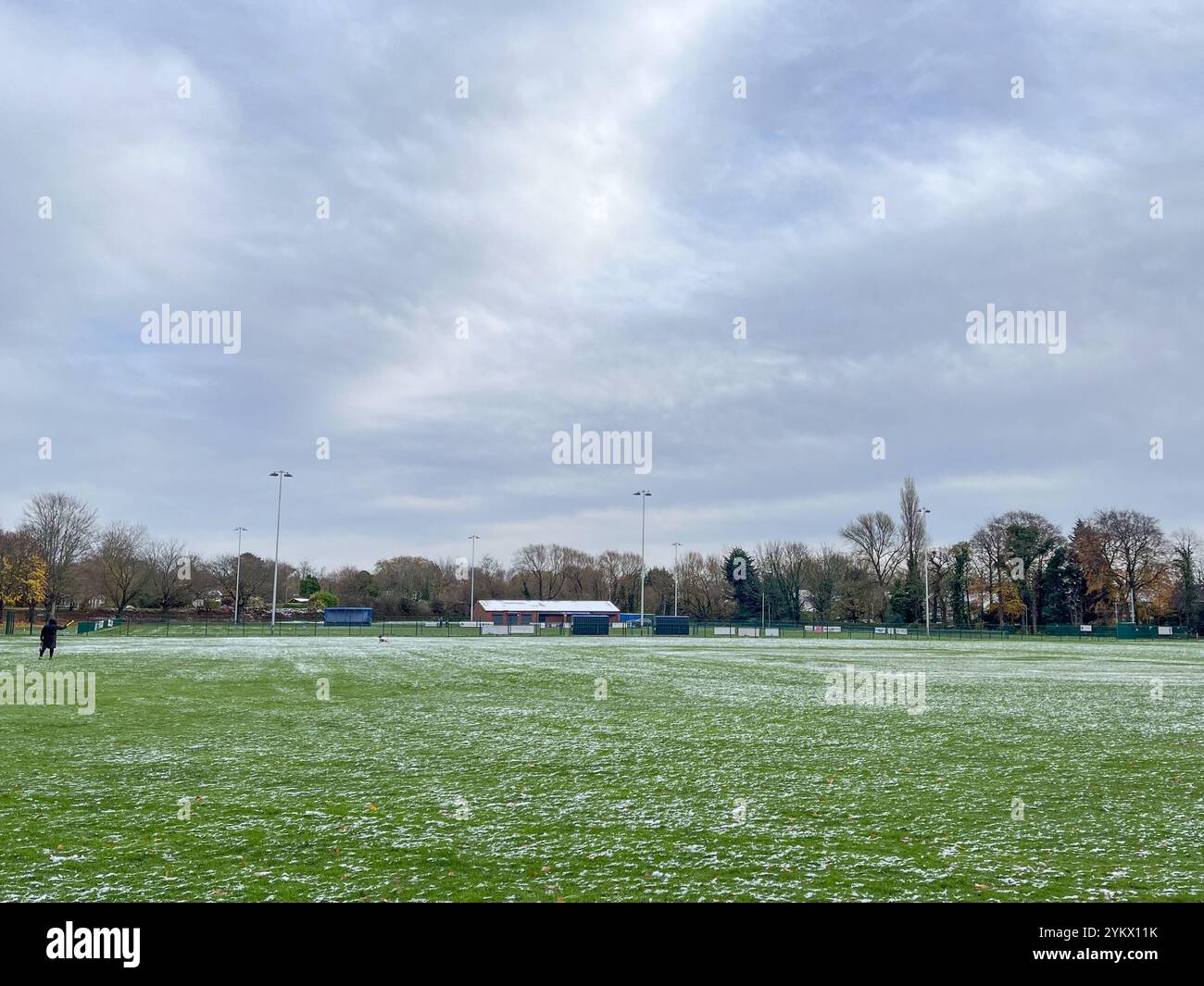 Maghull Cricket und Football Club Ground. Old Hall Playing Fields Maghull - Smartphone-aufgenommenes Stockfoto