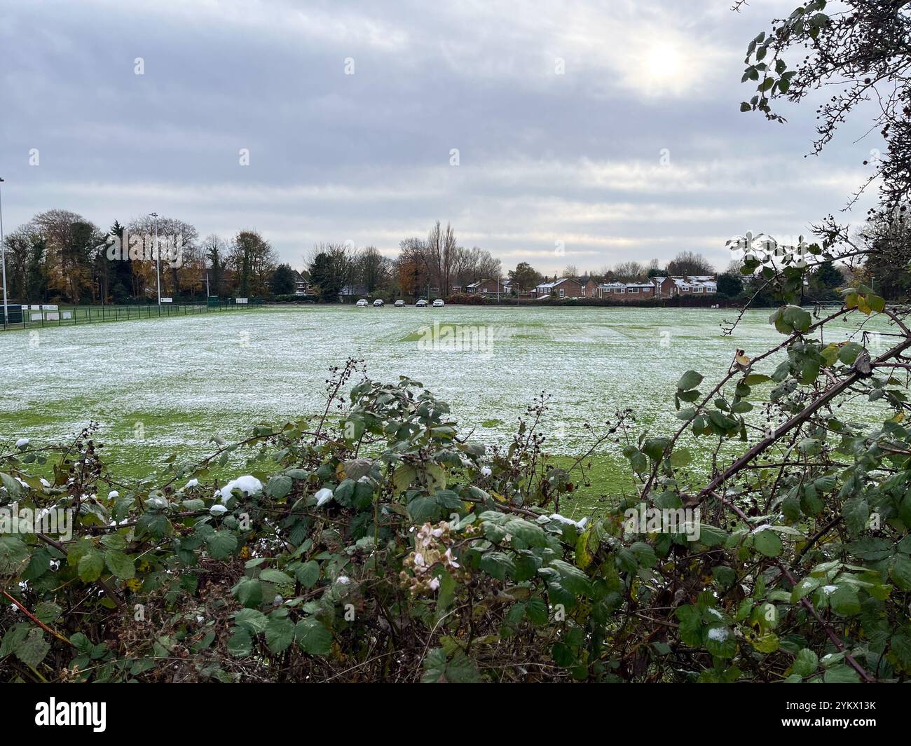 Maghull Cricket und Football Club Ground. Old Hall Playing Fields Maghull - Smartphone-aufgenommenes Stockfoto