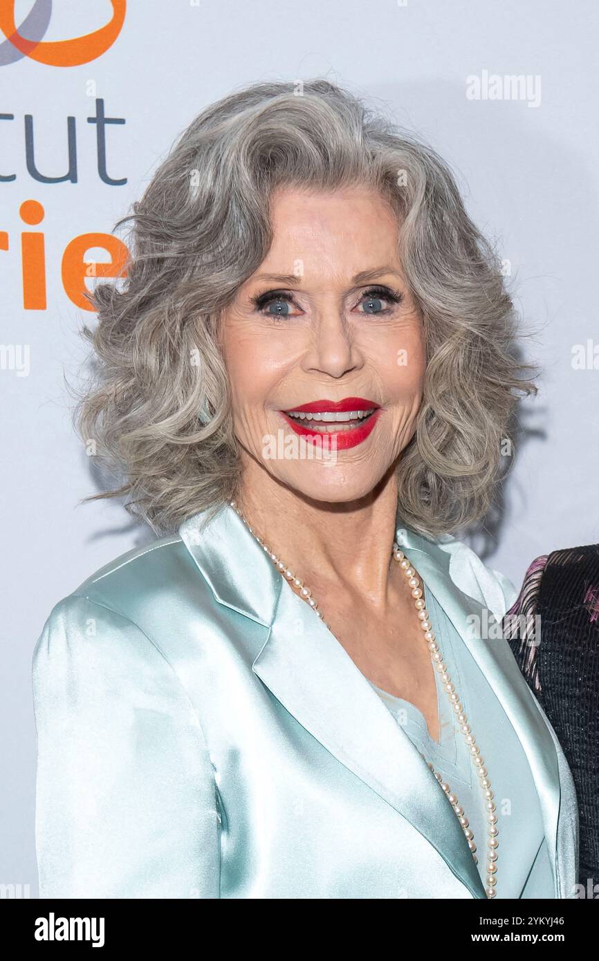 New York, Usa. November 2024. NEW YORK, NEW YORK – 19. NOVEMBER: Jane Fonda nimmt am 19. November 2024 an der Marie Curie Legacy Gala 2024 zu Ehren von Jane Fonda im Rainbow Room Teil. Quelle: Ron Adar/Alamy Live News Stockfoto