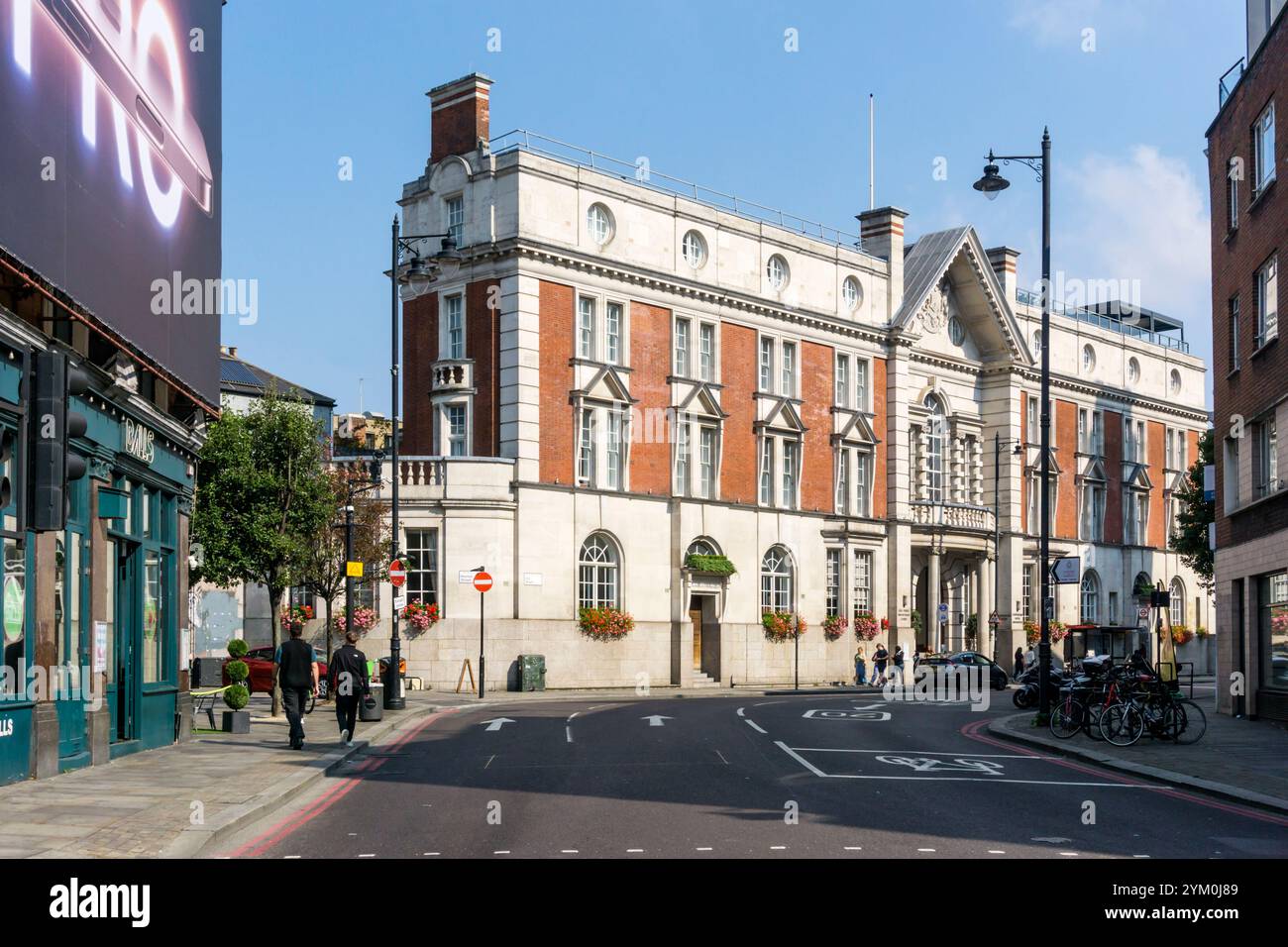 Das ehemalige Old Street Magistrates Court and Police Station, heute das Courthouse Hotel. Stockfoto