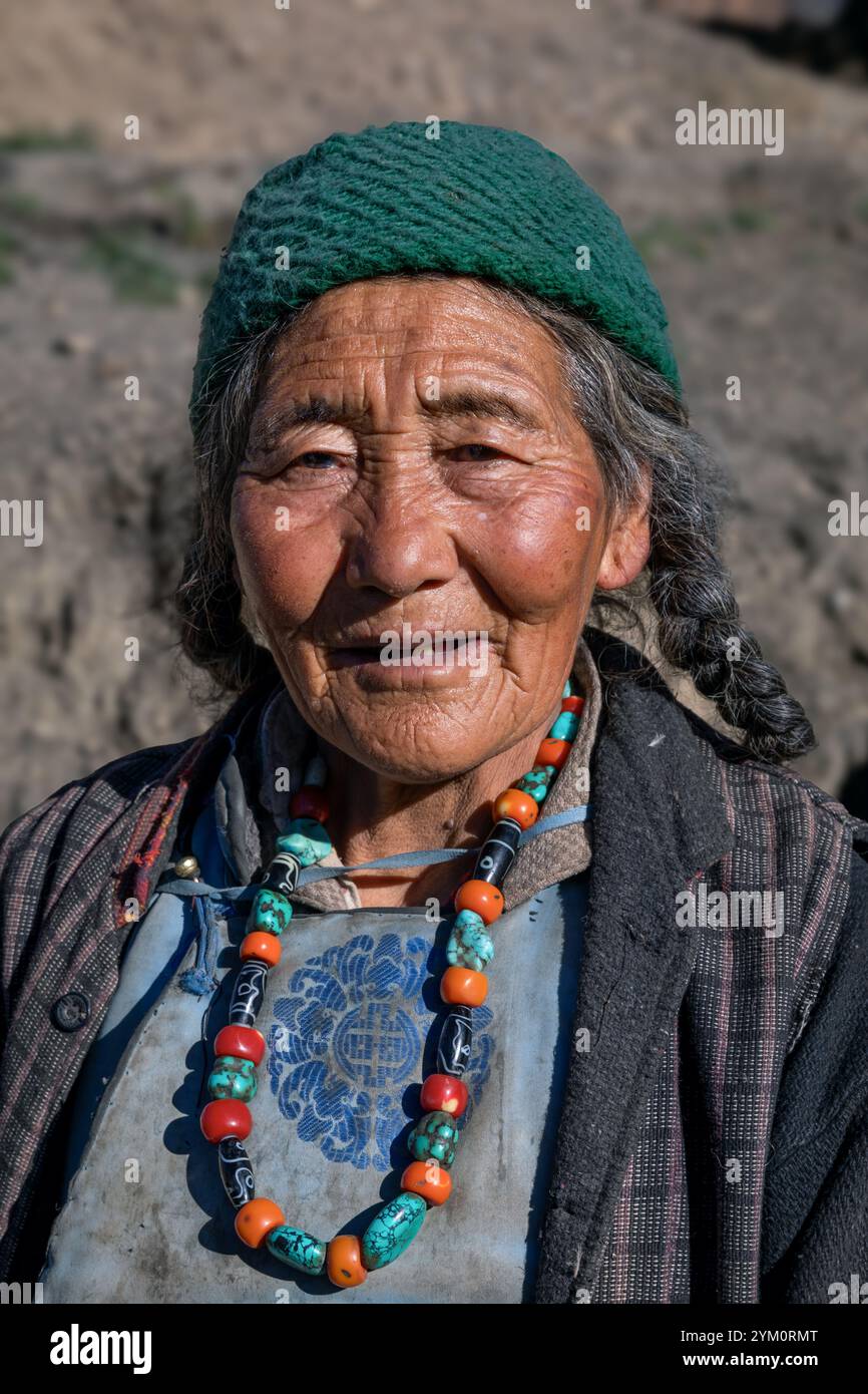 Porträt einer Ladakhi-Frau, Photoksar, Ladakh, Indien Stockfoto