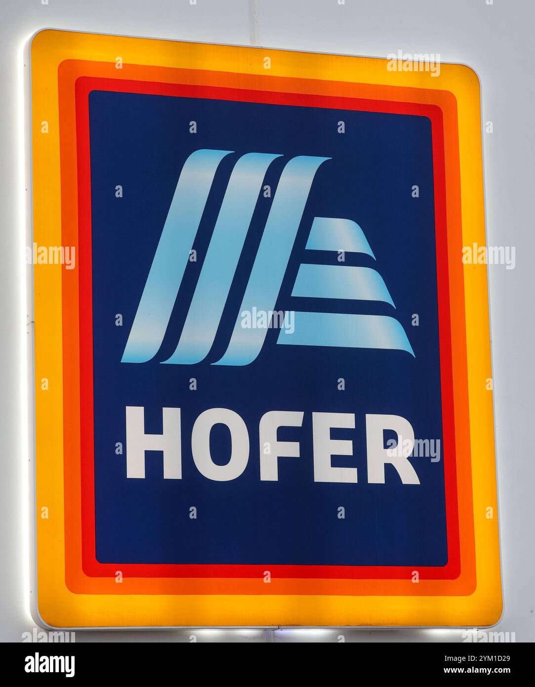 20.11.2024, Handenberg, AUT, unterwegs in Oberösterreich, Symbolbild, Themenbild, Verschiedene Themenbilder, Logo, Schild, Diskounter Hofer, im Bild Logo, Schild, Hofer, *** 20 11 2024, Handenberg, AUT, unterwegs in Oberösterreich, Symbolbild, Themenbild, verschiedene Themenbilder, Logo, Schild, Discounter Hofer, im Bild Logo, Schild, Hofer, Stockfoto