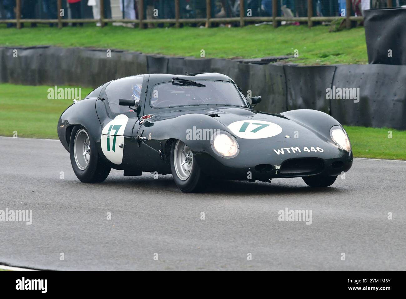 Tom Kristensen, Frederic Wakeman, Lister-Jaguar Coupe, Royal Automobile Club TT Celebration, eine Stunde Rennen mit zwei Fahrern, ein obligatorischer Boxenstopp, Stockfoto