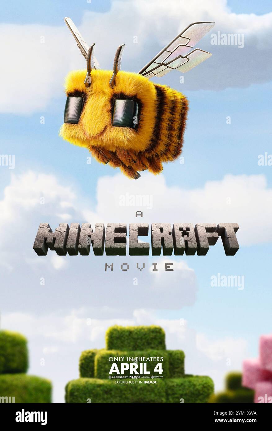 A Minecraft Movie (2025) von Jared Hess mit Jason Momoa. Dieser mit Spannung erwartete Film, der auf dem beliebten Videospiel Minecraft basiert, erkundet eine fantastische Welt, in der ein Teenager-Mädchen und ihre unwahrscheinliche Gruppe von Abenteurern die Overworld vor dem zerstörerischen Ender-Drachen retten müssen. Postrer für US-Teaser ***NUR REDAKTIONELLE VERWENDUNG***. Quelle: BFA / Warner Bros Stockfoto