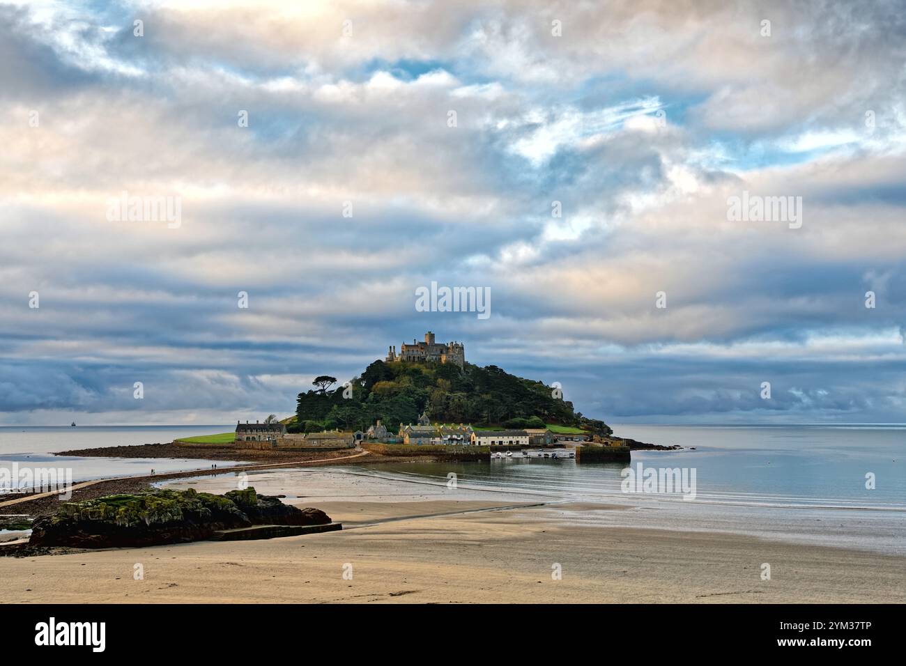 St. Michaels Mount am frühen Morgen Licht Marazion Cornwall England Großbritannien Stockfoto
