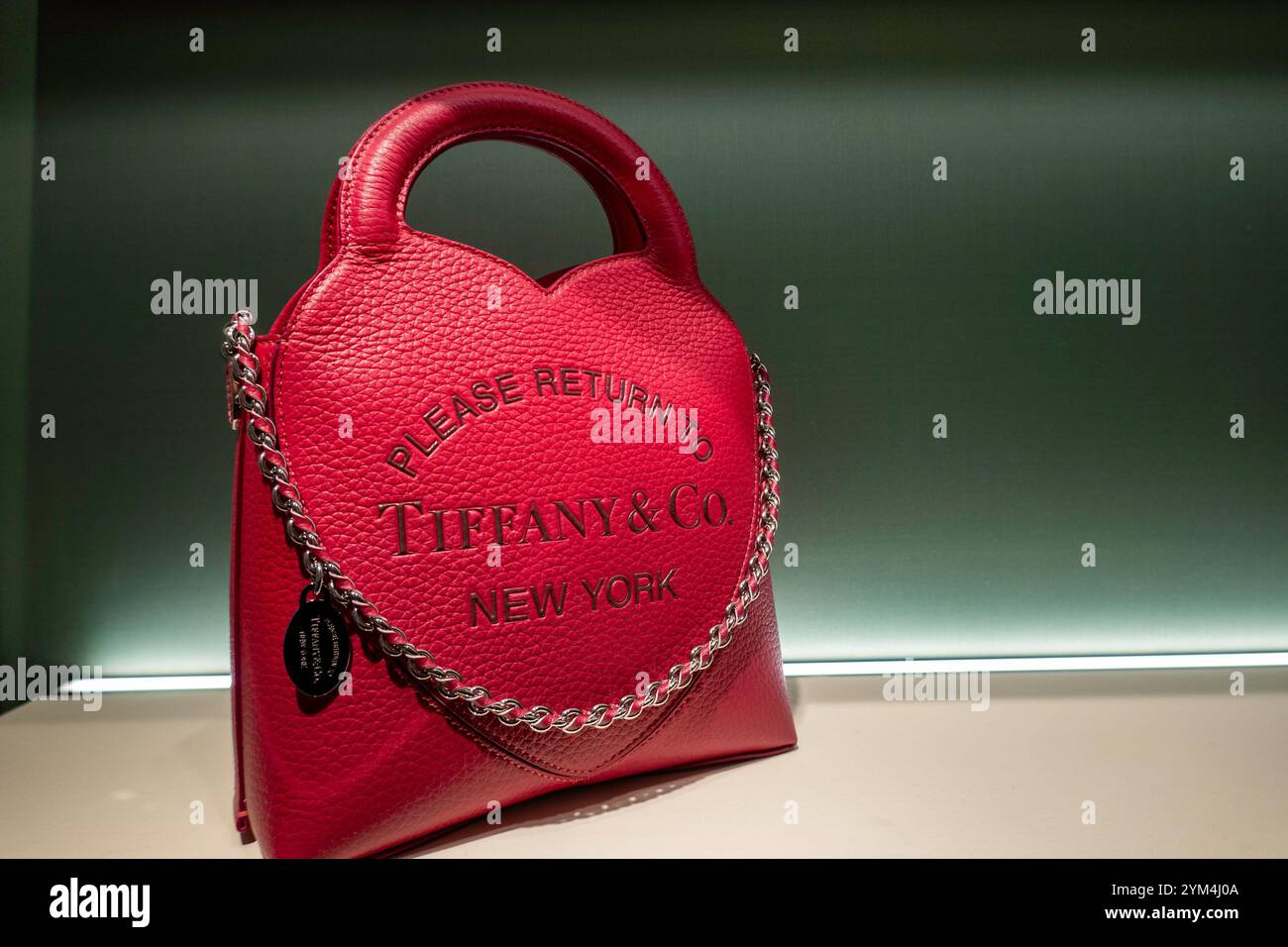 Tiffany & Co. Flagship Juweliergeschäft befindet sich an der Fifth Avenue, New York City, USA 2024 Stockfoto