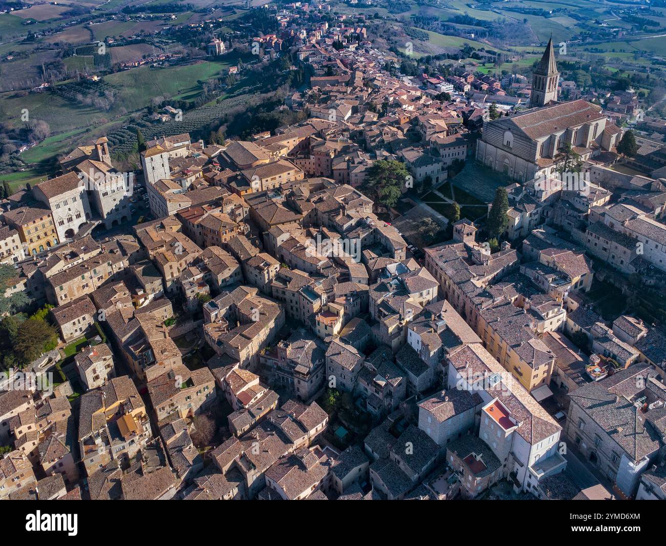 Todi (Umbrien-Provinz Perugia). Blick auf das historische Zentrum Stockfoto