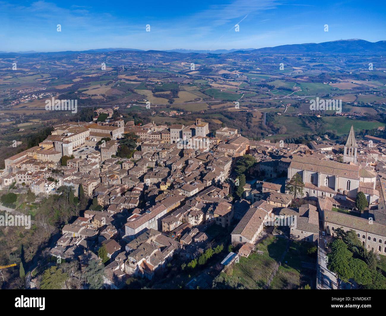 Todi (Umbrien-Provinz Perugia). Blick auf das historische Zentrum Stockfoto