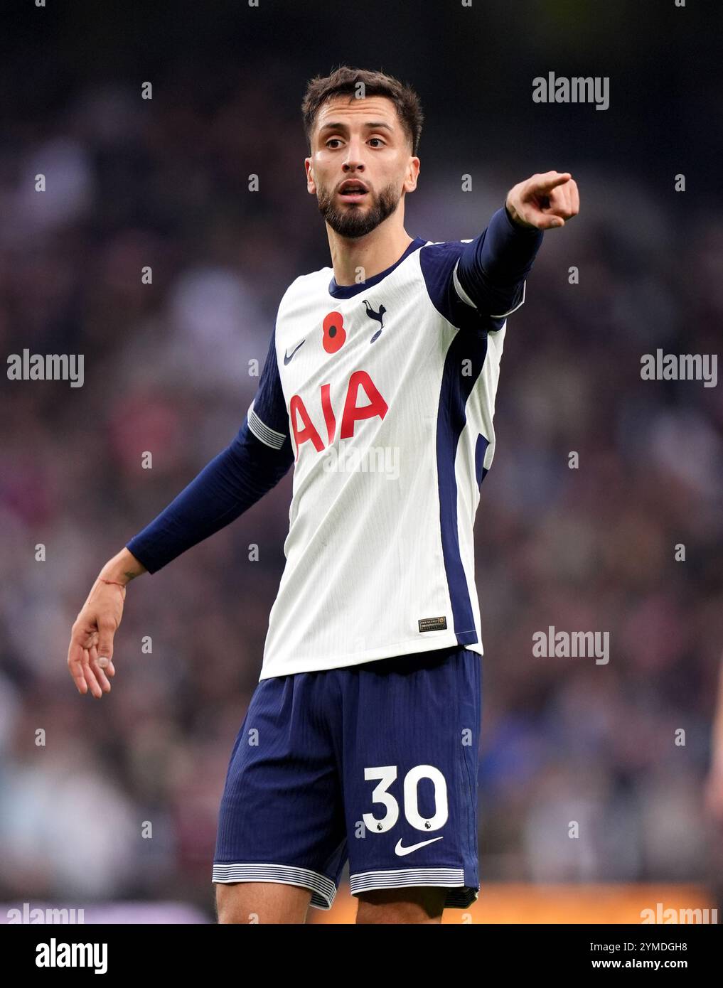 Aktenfoto vom 03.11.2024 von Tottenham Hotspur Rodrigo Bentancur. Cheftrainer Ange Postecoglou beschrieb Tottenham-Mittelfeldspieler Rodrigo Bentancur als „herausragende Person“, nachdem der Uruguayer diese Woche wegen rassistischer Sprache bestraft wurde. Ausgabedatum: Donnerstag, 21. November 2024. Stockfoto