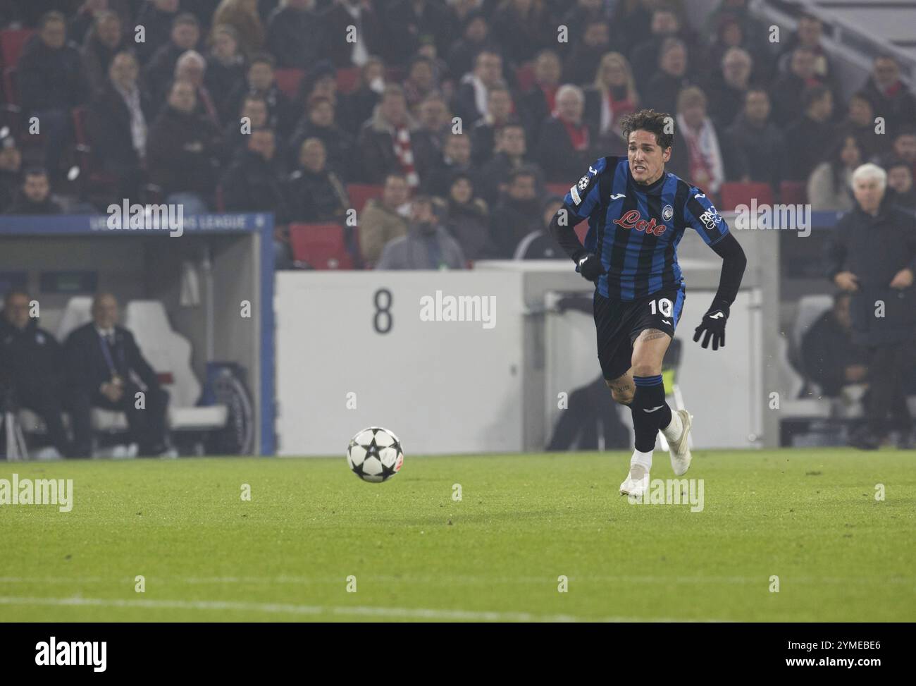 Das Fußballspiel von Nicolo ZANIOLO Atalanta Bergamo 10 ist auf dem Weg zum 0:2 für Atalanta Bergamo VFB Stuttgart, Stuttgart Arena, Deutschland Stockfoto