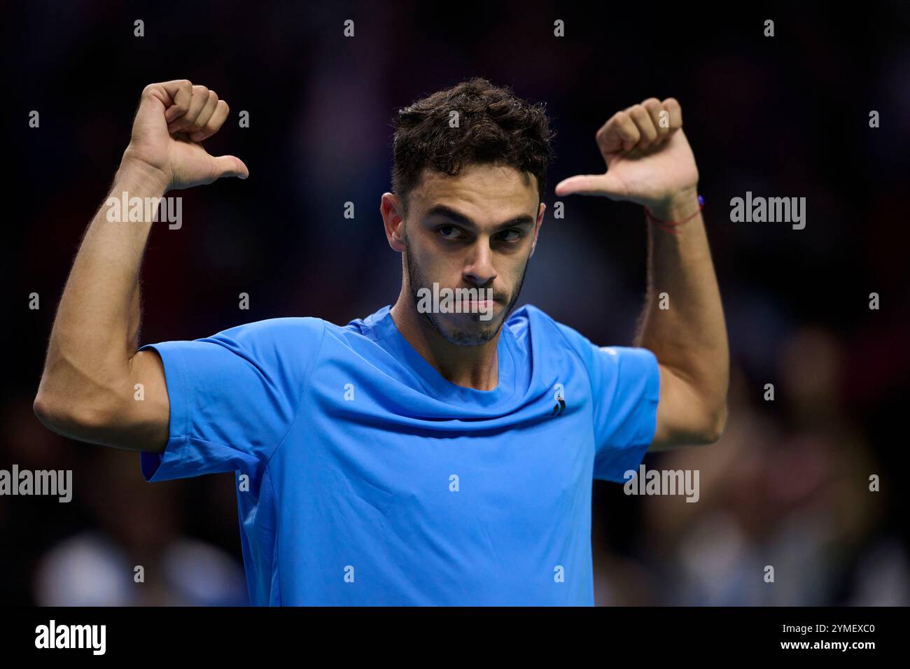 Malaga, Spanien. November 2024. MALAGA, SPANIEN - 21. NOVEMBER: Francisco Cerundolo vom Team Argentina feiert nach seinem Sieg gegen Lorenzo Musetti vom Team Italien im Viertelfinale zwischen Italien und Argentinien während des Davis Cup Finals im Palacio de Deportes Jose Maria Martin Carpena am 21. November 2024 in Malaga, Spanien. (Foto von Francisco Macia/Photo Players Images/Magara Press) Credit: Magara Press SL/Alamy Live News Stockfoto