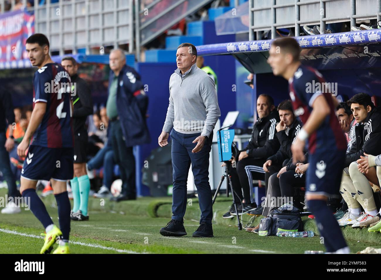 Eibar, Spanien. November 2024. Cristobal Parralo (RacingFerrol) Fußball/Fußball : spanisches Spiel "LALIGA HYPERMOTION" zwischen SD Eibar 2-0 Racing Club de Ferrol im Estadio Municipal de Ipurua in Eibar, Spanien . Quelle: Mutsu Kawamori/AFLO/Alamy Live News Stockfoto