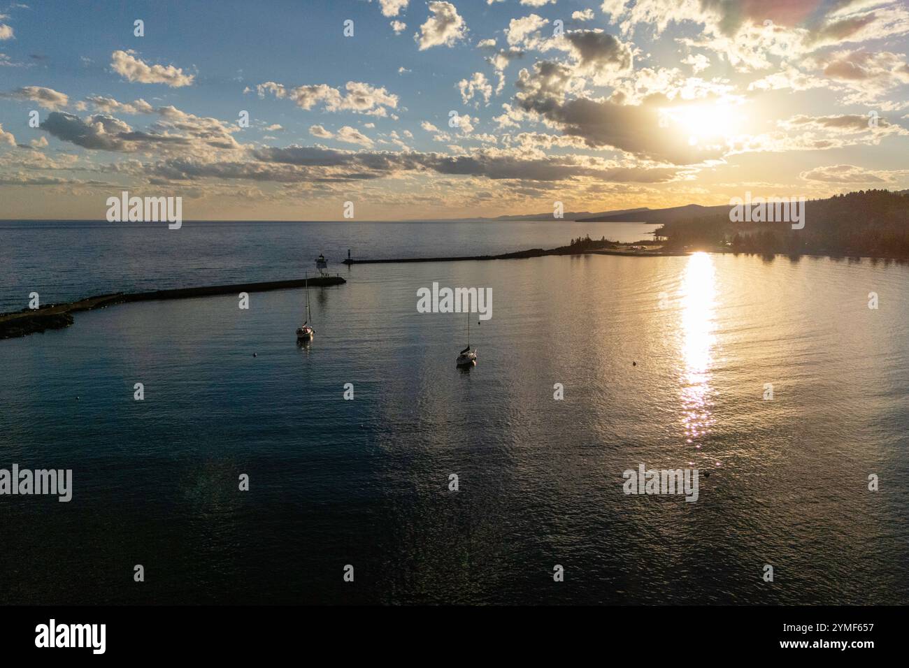 Luftaufnahme vom Hafen von Grand Marais, Minnesota, USA. Stockfoto