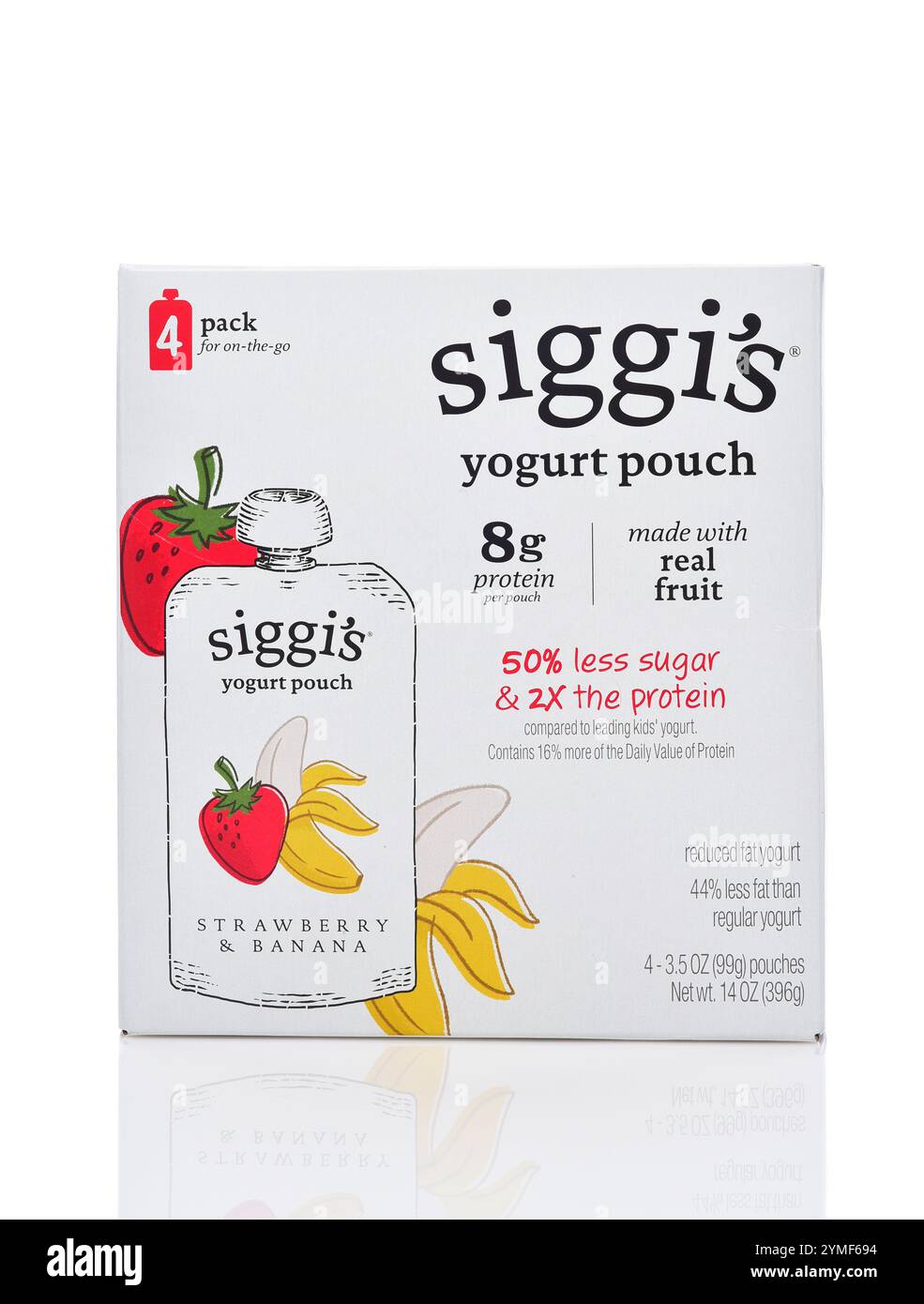 IRVINE, KALIFORNIEN - 19. November 2024: Eine Schachtel mit Siggis Strawberry Banana Yougrt Beuteln. Stockfoto