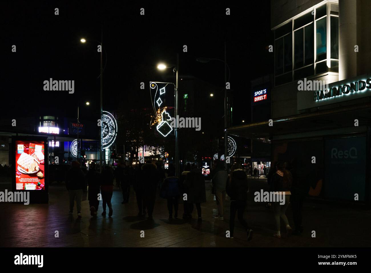 Donnerstag, 21. November 2024 Hull, East Yorkshire, Vereinigtes Königreich. Hull feiert das jährliche „Christmas Light Switch-On“ im Rathaus. ABBILDUNG: Weihnachtsbeleuchtung auf dem Display. Bridget Catterall / AlamyLiveNews Stockfoto