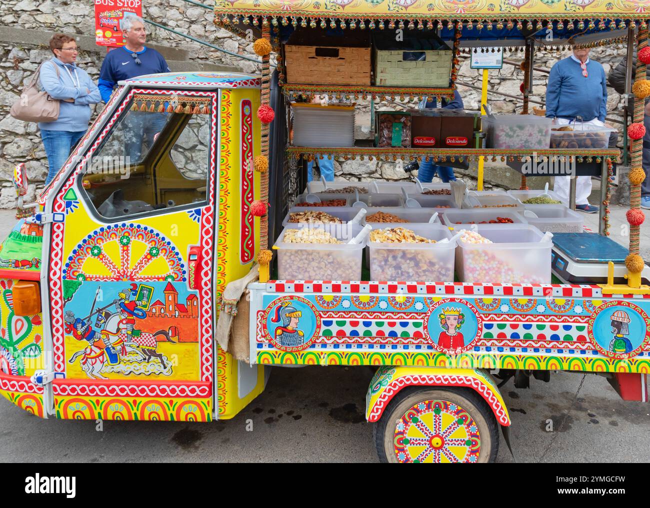 Oldtimer Ape Car, Taormina, Sizilien, Italien Stockfoto