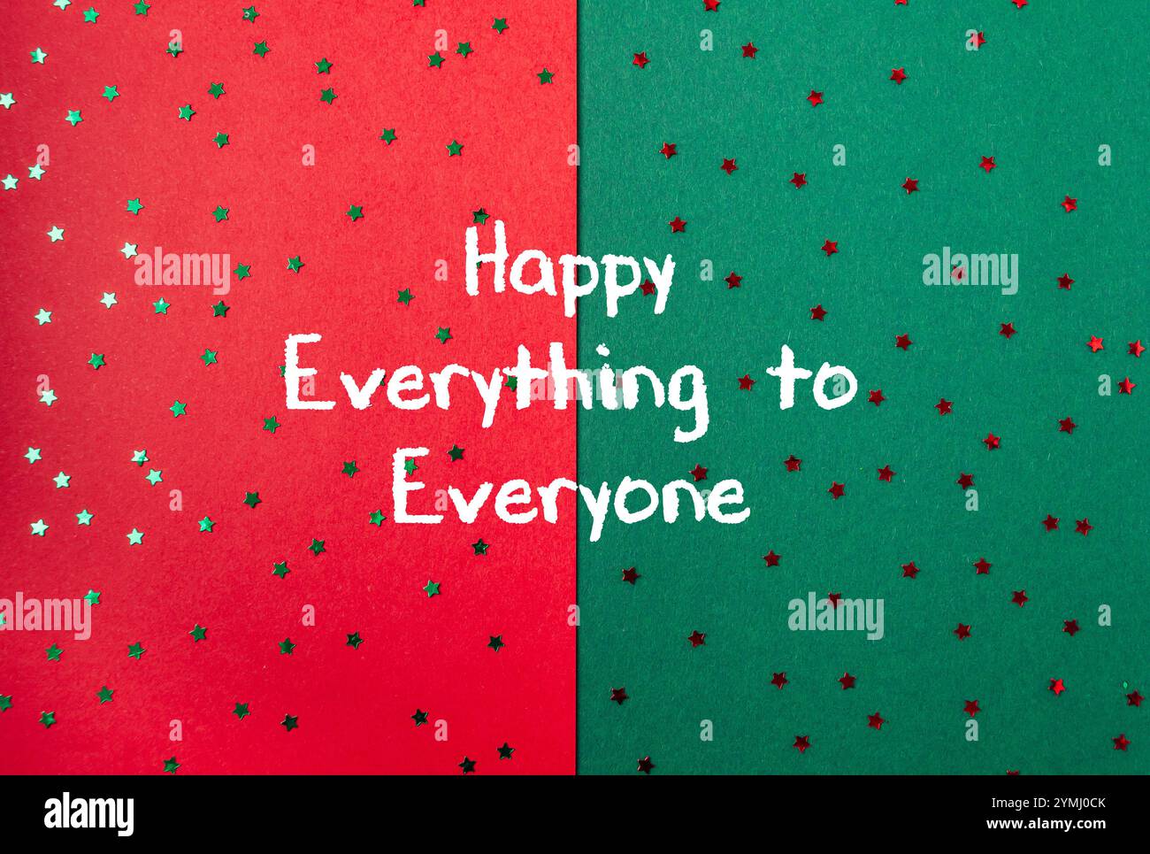 Das Bild ist eine farbenfrohe Collage aus Sternen und die Worte Happy Everything to Jedermann stehen in der Mitte. Die Szene ist fröhlich und aufmunternd Stockfoto