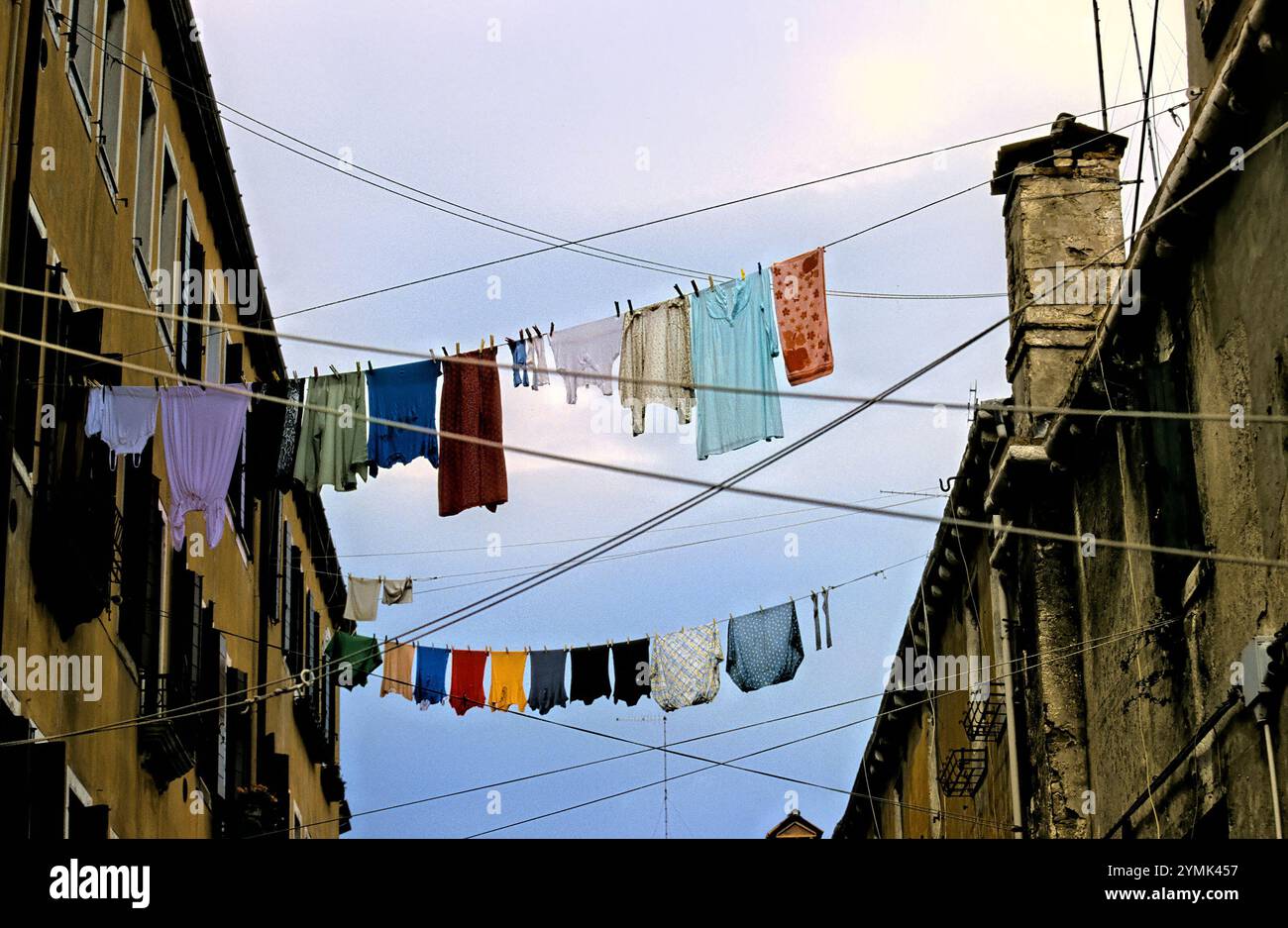 Kleidung trocknet online, Venedig, Italien Stockfoto