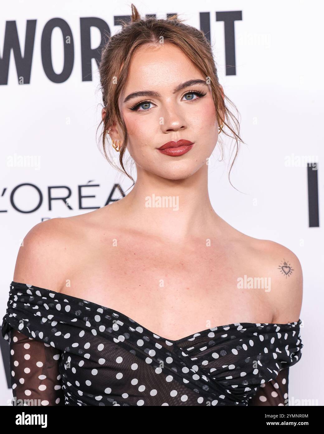 Hollywood, Usa. November 2024. HOLLYWOOD, LOS ANGELES, KALIFORNIEN, USA - 21. NOVEMBER: Emma Brooks kommt zur 19. Jährlichen L’Oreal Paris’ Women of Worth Celebration 2024, die am 21. November 2024 im NeueHouse Hollywood in Hollywood, Los Angeles, Kalifornien, USA stattfindet. (Foto: Xavier Collin/Image Press Agency) Credit: Image Press Agency/Alamy Live News Stockfoto