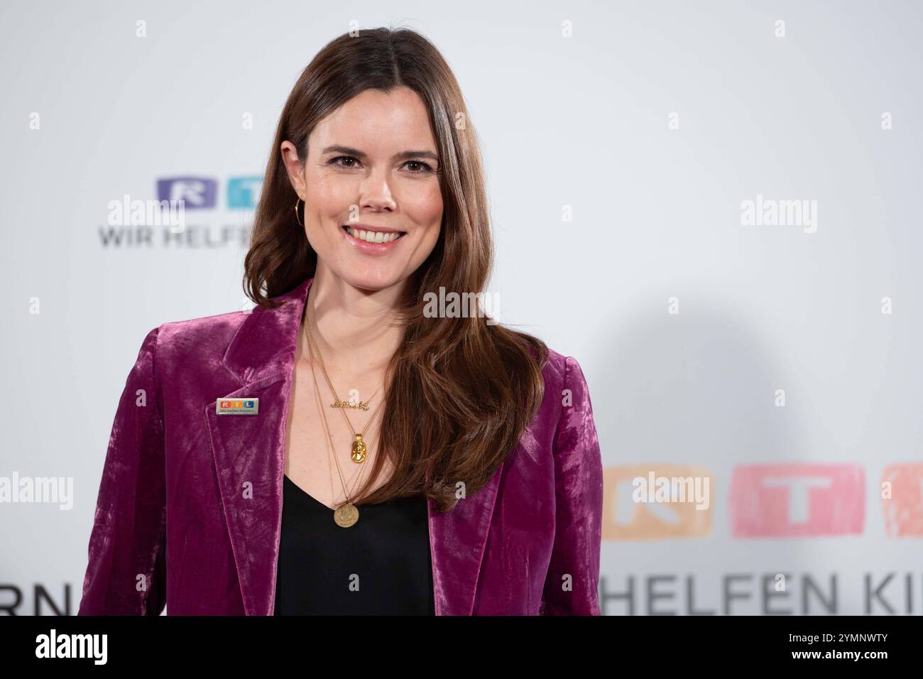 Linda MUERTZ, Mürtz, Moderatorin RTL Exclusiv, 29. RTL Spendenmarathon Wir helfen Kindern , Fernsehen, 21.-22.11.2024 in Hürth, Deutschland, *** Linda MUERTZ, Mürtz, Moderator RTL Exclusiv, 29 RTL Spendenmarathon Wir helfen Kindern , Fernsehen, 21 22 11 2024 in Hürth, Deutschland, Stockfoto