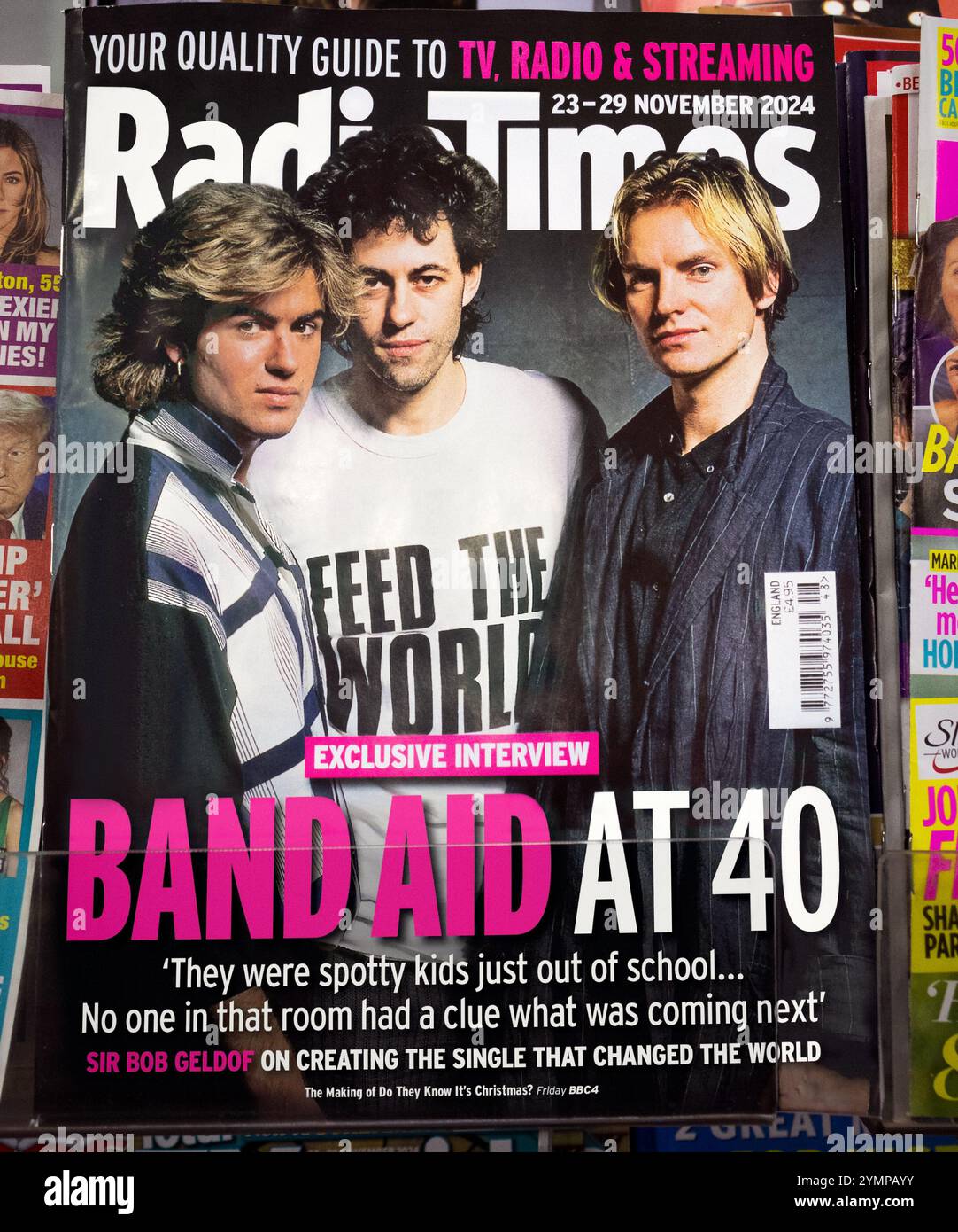 Band Aid 40th Anniversary Radio Times Cover. Das Wochenmagazin feiert den Meilenstein der Wohltätigkeitsgruppe, die Äthiopien gegen Hungersnot unterstützt hat. Stockfoto