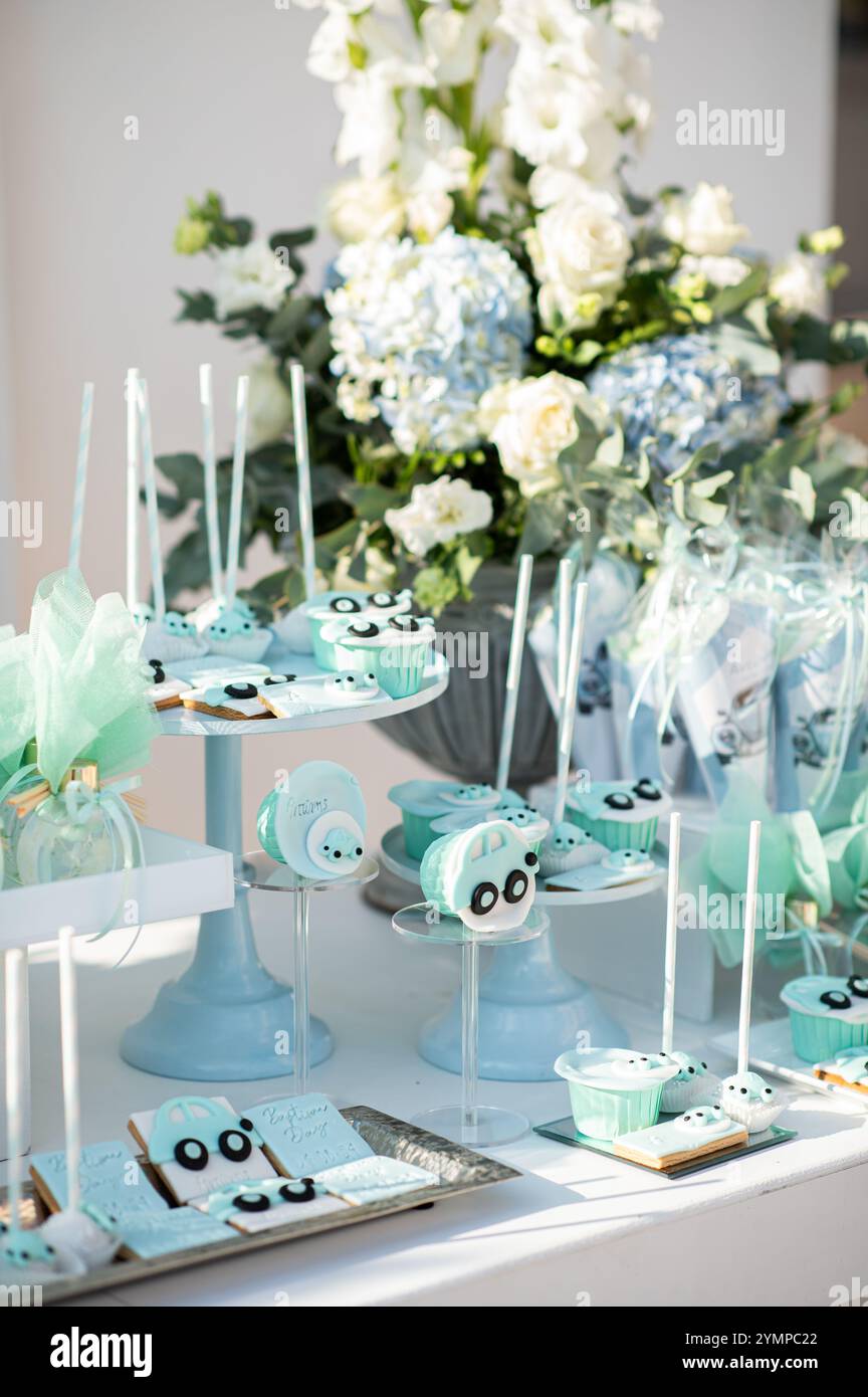 Taufkleidung in einer Kirche Stockfoto