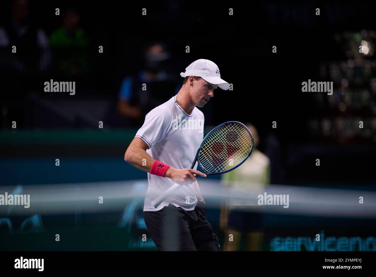 Malaga, Spanien, 22. November 2024. Daniel Altmaier aus Deutschland im Halbfinale Davis Cup Finale 8 Singles Match 1. Quelle: Vicente Vidal Fernandez/Alamy Live News Stockfoto