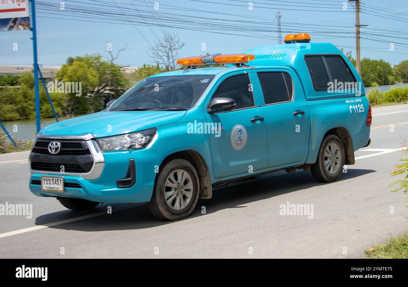 BANGKOK, THAILAND, 25. MAI 2022, Ein Dienstwagen der Metropolitan Waterworks Authority (MWA), thailändisches Staatsunternehmen. Stockfoto