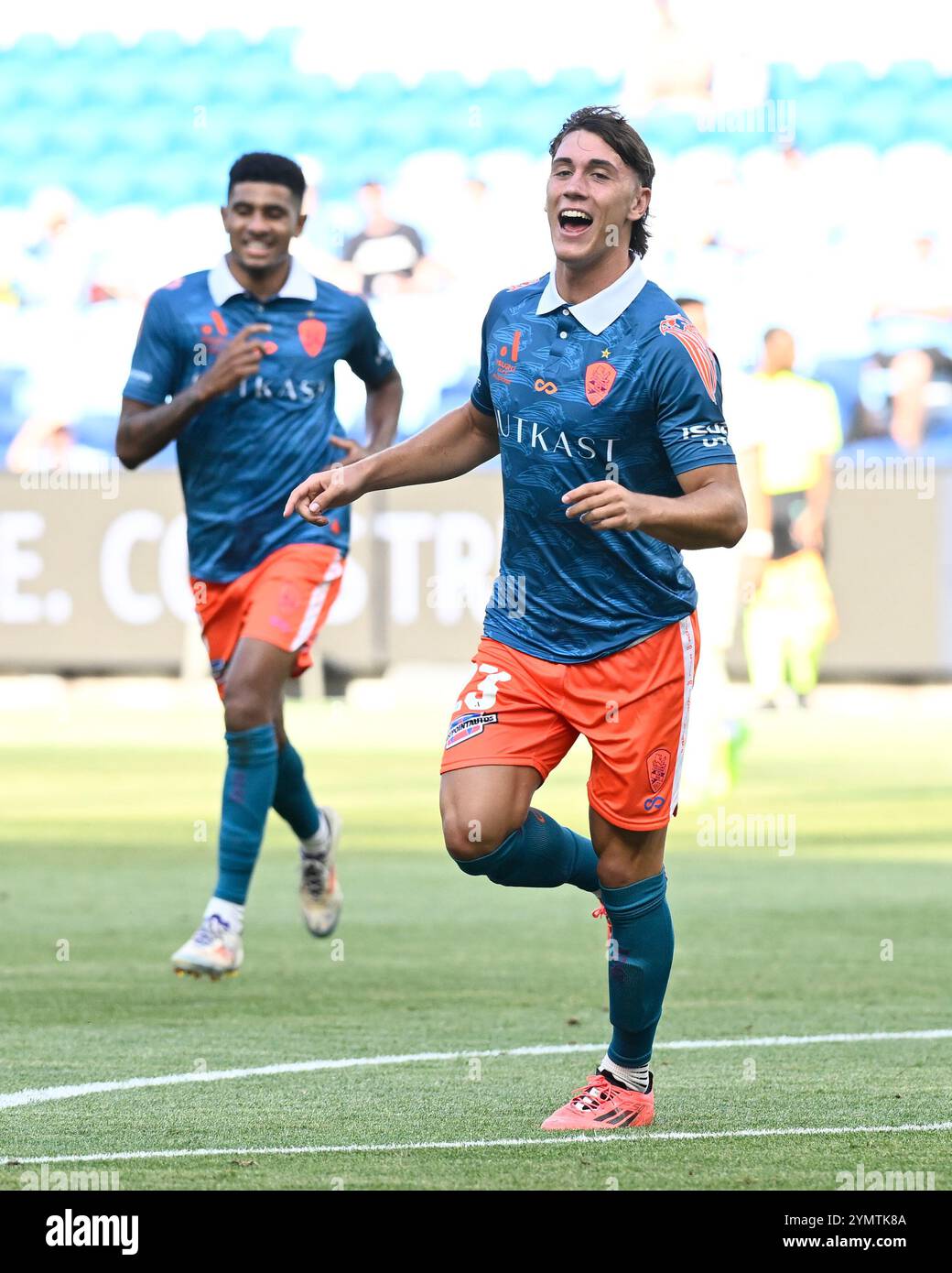 23. November 2024; Allianz Stadium, Sydney, NSW, Australien: A-League Football, Brisbane Roar gegen Adelaide United; Keegan Jelacic von Brisbane Roar feiert sein Ziel, es 1-0 in der 6. Minute zu erreichen. Credit: Action Plus Sports Images/Alamy Live News Stockfoto