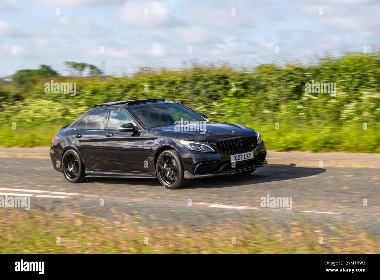 2015 Schwarz Mercedes-Benz AMG C63 Premium Auto, Speedshift MCT-7 Auto Start/Stopp Limousine Benzinmotor 3982 ccm in Bolton, Großbritannien Stockfoto