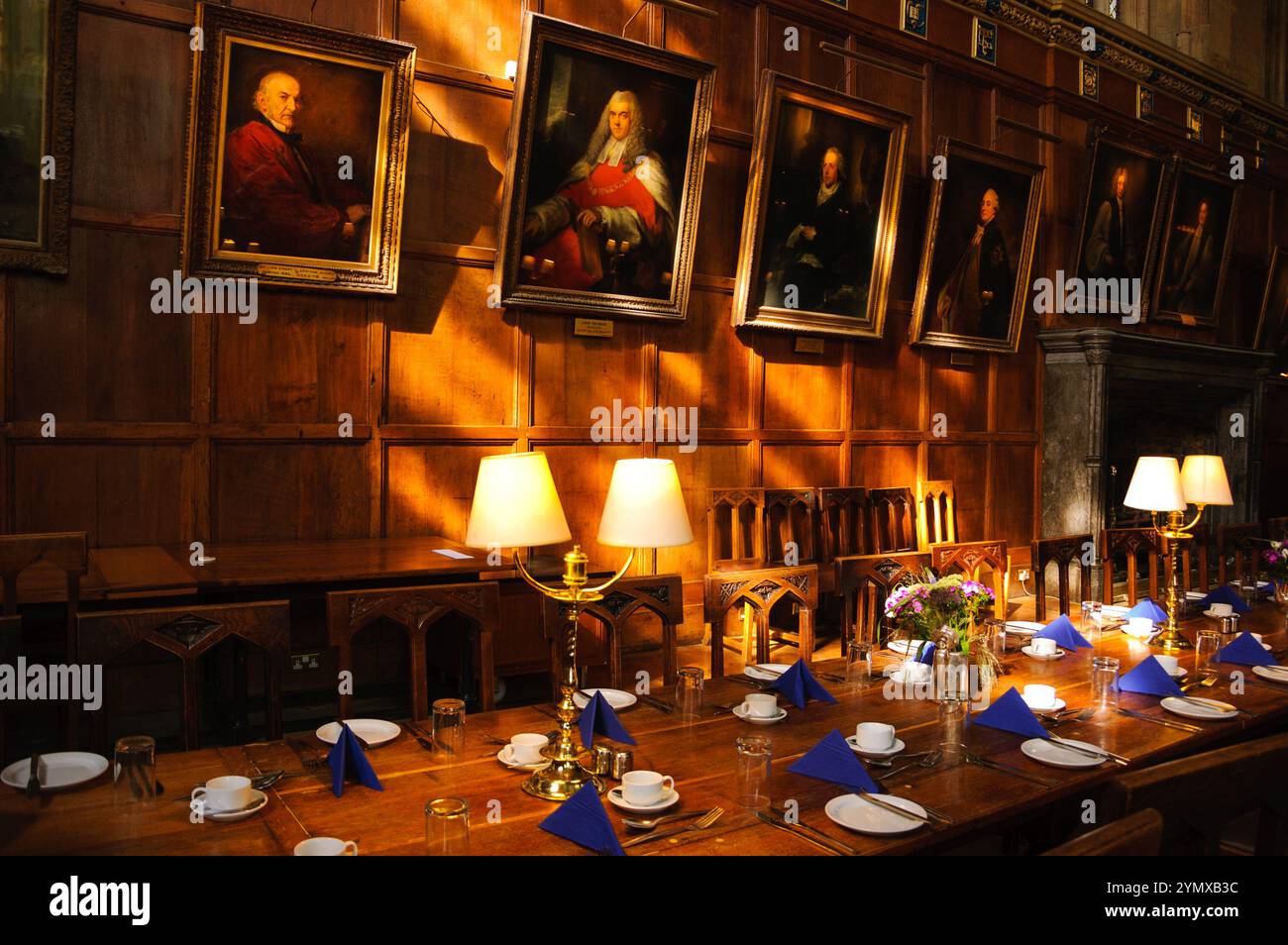 OXFORD, Großbritannien - 23. AUGUST 2017: Großer Speisesaal in Christ Church College der University of Oxford in England Stockfoto
