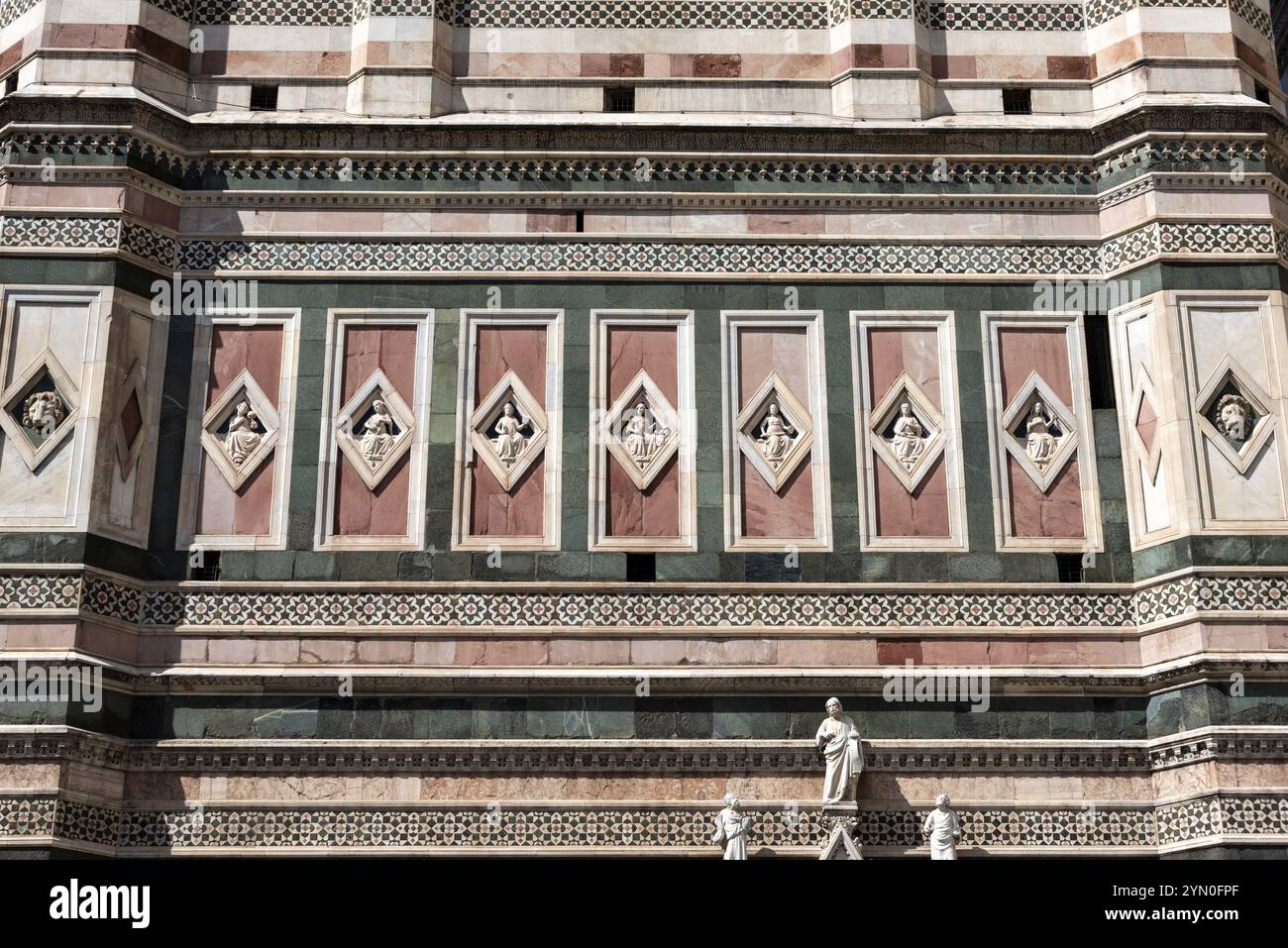 Fassade des campanile der Kathedrale Santa Maria del Fiore in Florenz, Italien, Europa Stockfoto