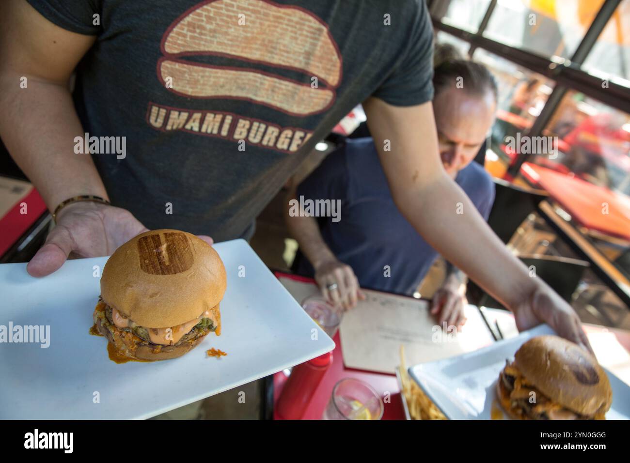 Szenen aus Umami Burger am 1520 Cahuenga Blvd in Hollywood, CA. Stockfoto