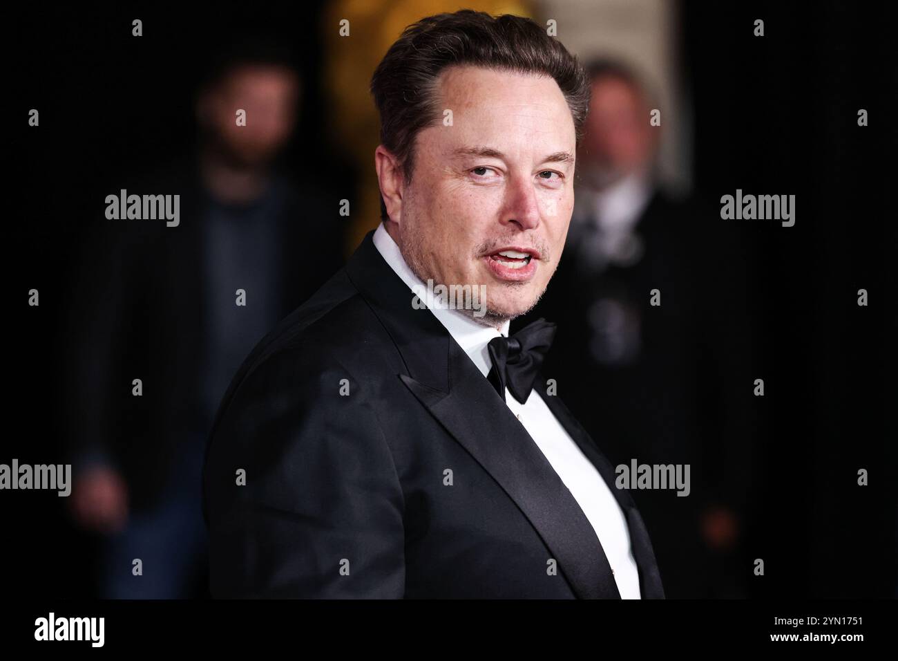 Los Angeles, Usa. November 2024. (DATEI) Elon Musk schiebt den designierten US-Vizepräsidenten JD Vance als Nummer 2 des designierten US-Präsidenten Donald Trump beiseite. MIRACLE MILE, LOS ANGELES, KALIFORNIEN, USA - 13. APRIL: Chief Executive Officer von Tesla, Inc. Und SpaceX und Chairman von X (ehemals Twitter) Elon Musk kommt bei der 10. Jährlichen Durchbruchpreiszeremonie am 13. April 2024 im Academy Museum of Motion Pictures in Miracle Mile, Los Angeles, Kalifornien, USA. (Foto: Xavier Collin/Image Press Agency) Credit: Image Press Agency/Alamy Live News Stockfoto