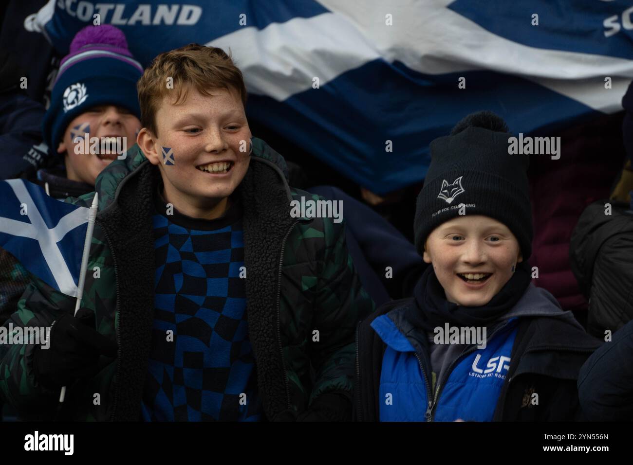Edinburgh, Großbritannien. November 2024. Fans in Aktion während des Rugby-Spiels zwischen Schottland und Australien im Scottish Gas Murrayfield Stadium in Edinburgh, Schottland Credit: Samuel Wardle/Alamy Live News Stockfoto