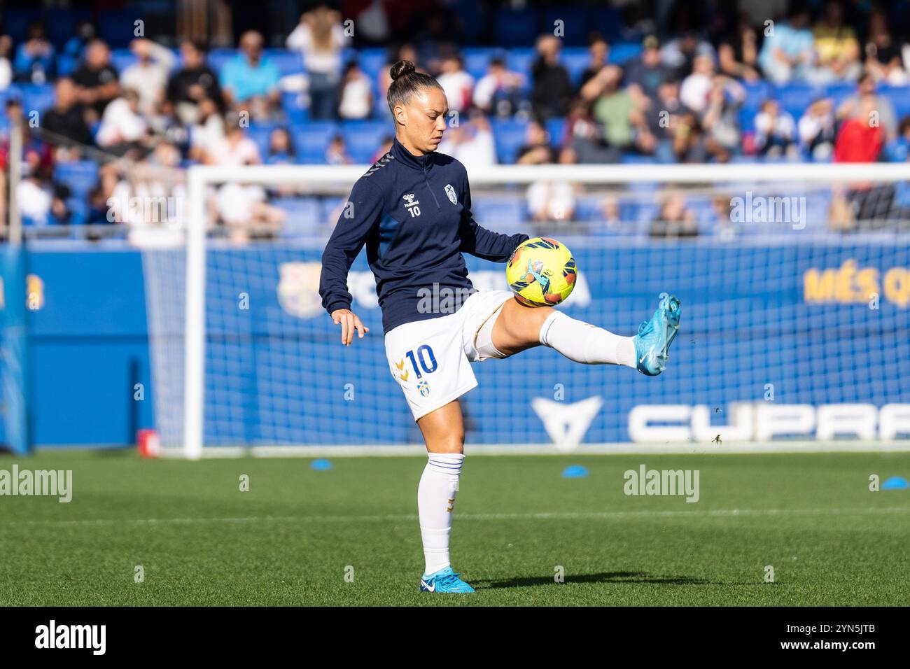 Jassina Blom von Teneriffa im warm-up vor dem Spiel zwischen dem FC Barcelona und Teneriffa am 24. November im Johan Cruyff Stadion in Barcelona, Spanien Stockfoto