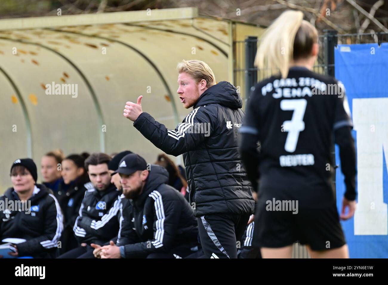 Marwin Bolz (Hamburger SV) Hamburger SV vs. Carl-Zeiss Jena, Fussball, Frauen, DFB-Pokal, Achtelfinale, 24.11.2024 Foto: Eibner-Pressefoto/Felix Schlikis Stockfoto